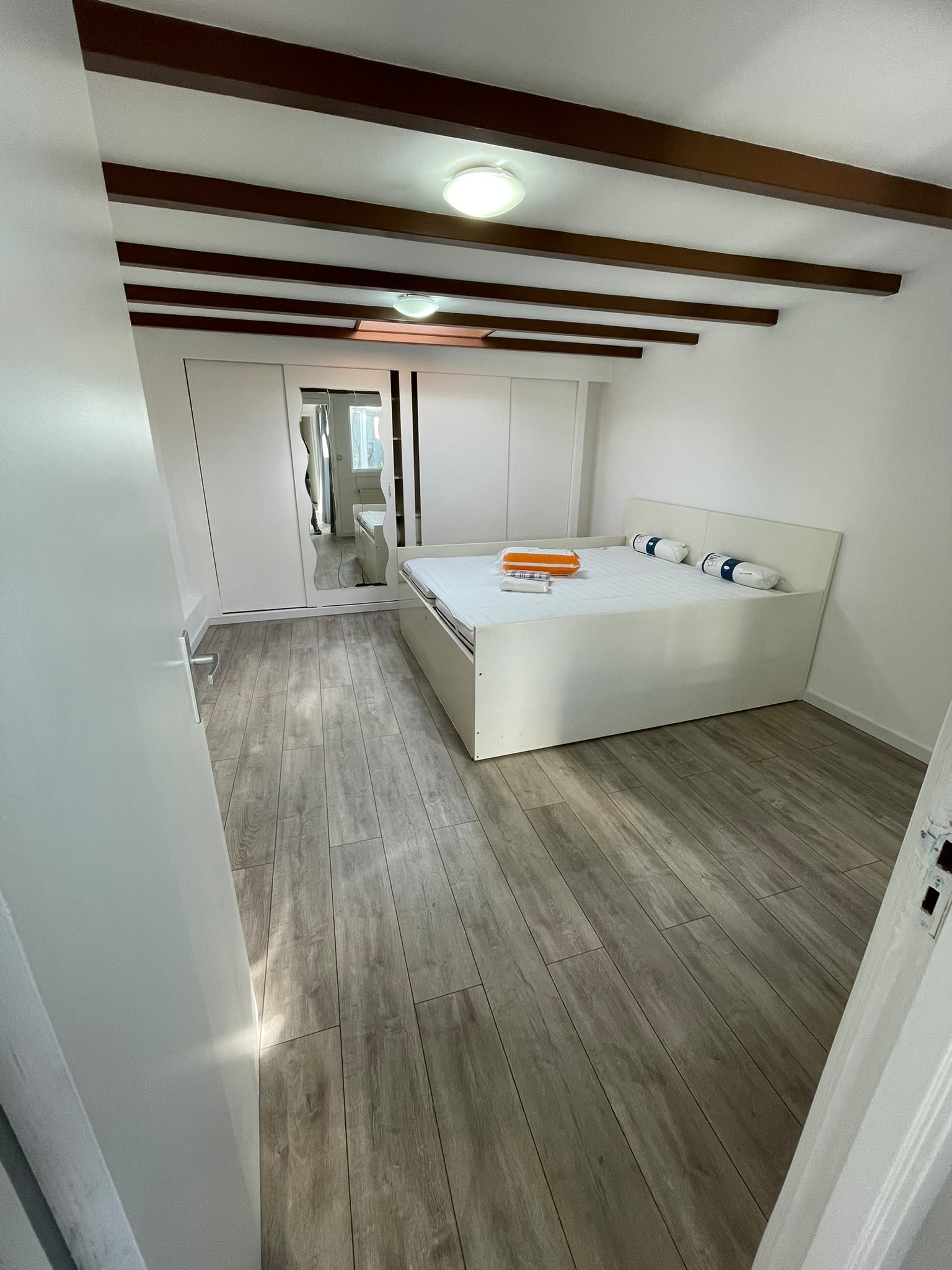 Ruime slaapkamer